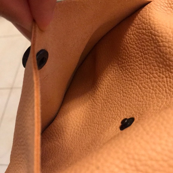 ”AMPERSAND AS APOSTROPHE” travel bag - Picture 4 of 10